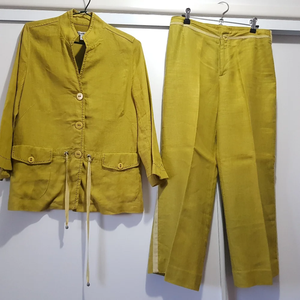 Verge Pant Suit, Size 12, Chartreuse Green. - Picture 1 of 5